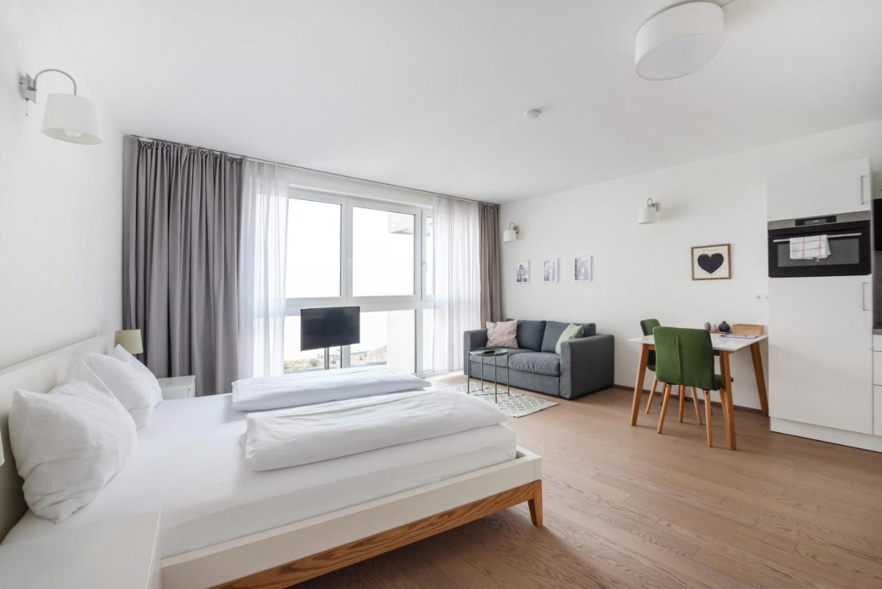 Quiet And Cozy Apartment Next To Mariahilfer Strasse And Naschmarkt With Ac, Minimum 30 Nights Viena Exterior foto